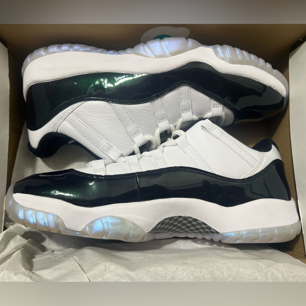 Brand New Jordan 11 Emeralds (Iridescent’s)